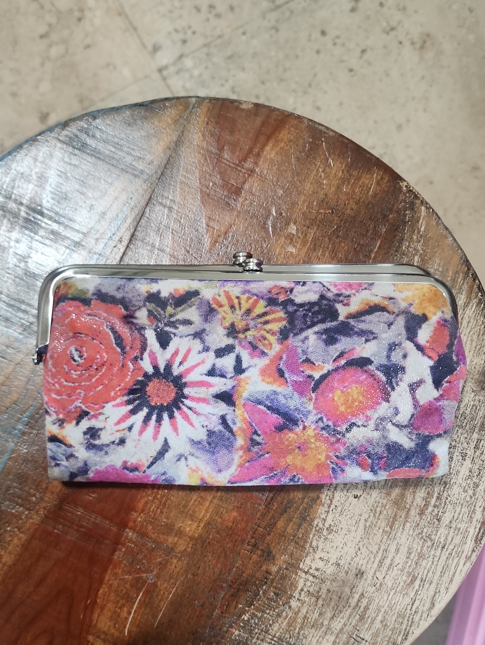 Hobo Magnetic Floral Print Clutch Fold Wallet Purple Multicolor Leather
